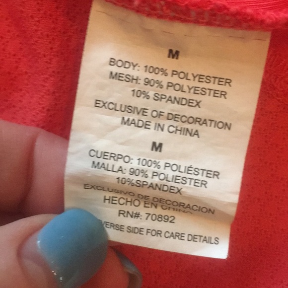 Layer 8  Quick Dry Workout Tank in Medium - Picture 9 of 9